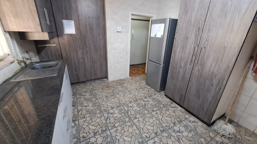 7 Bedroom Property for Sale in Willows Free State